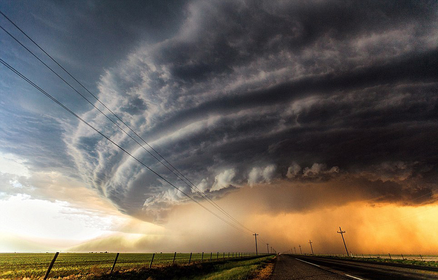 Breathtaking Supercell Storm Photos Captured in US by Storm Chaser