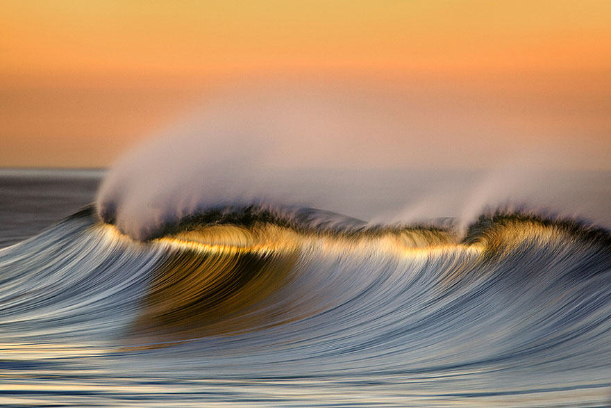 Long Exposure Photographs of Waves by David Orias