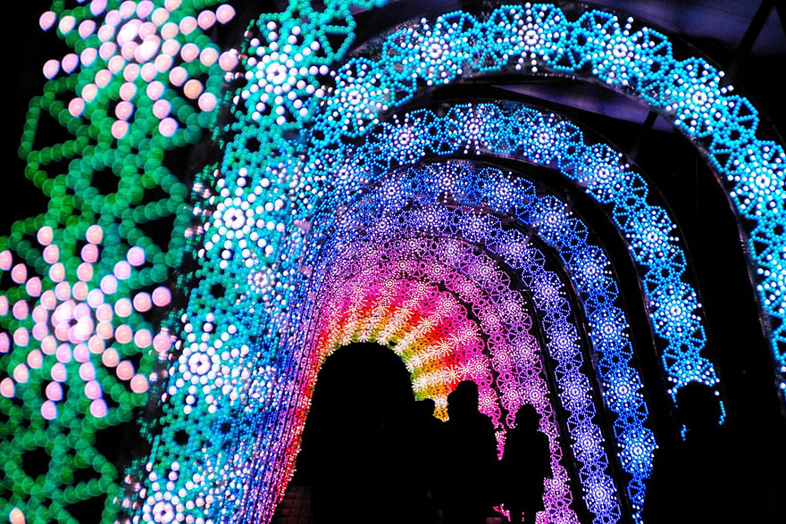 Tunnel of Lights Made of Millions of LEDs in Japan